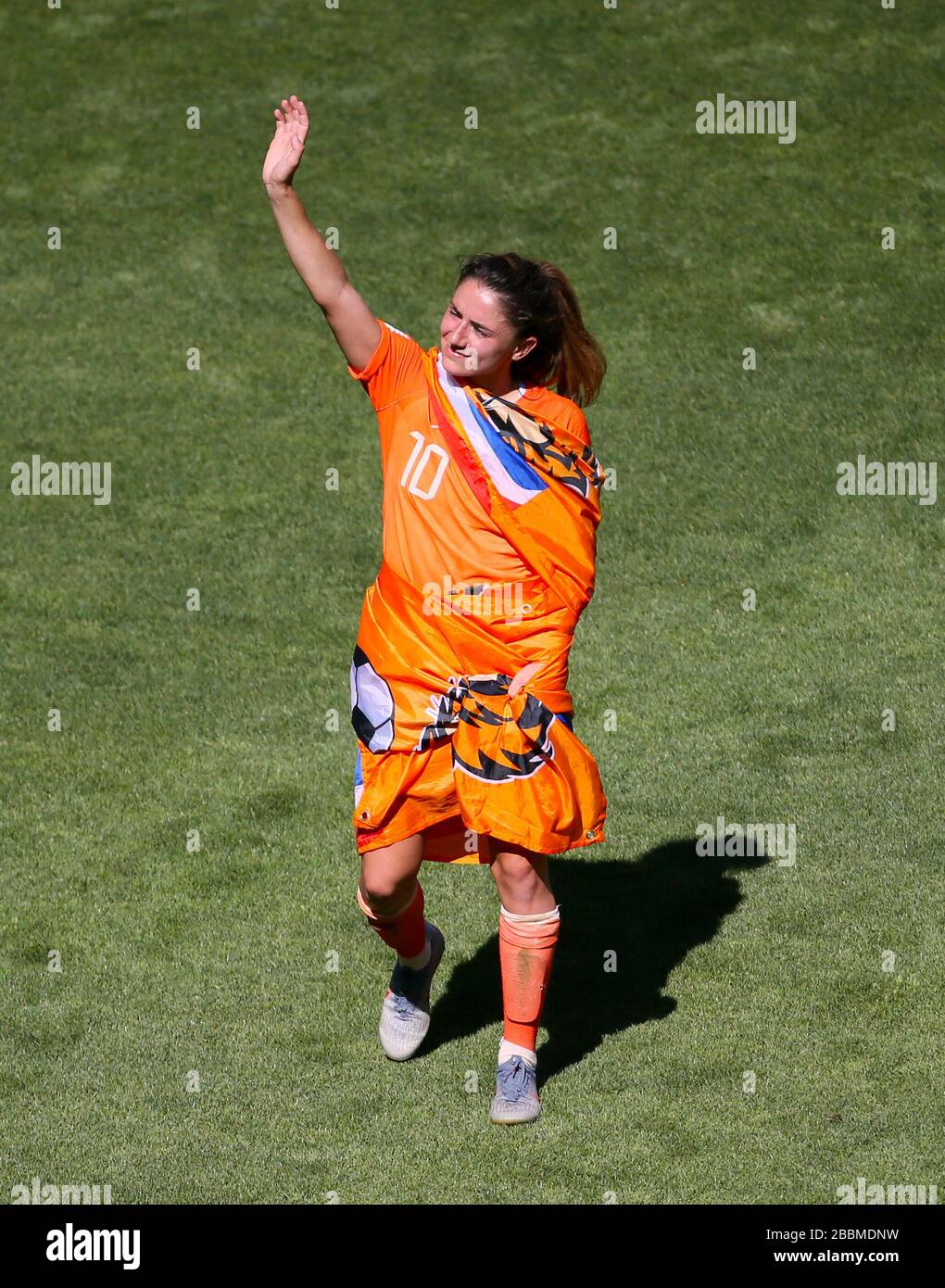 Netherlands' Danielle van de Donk celebrates with a flag after the