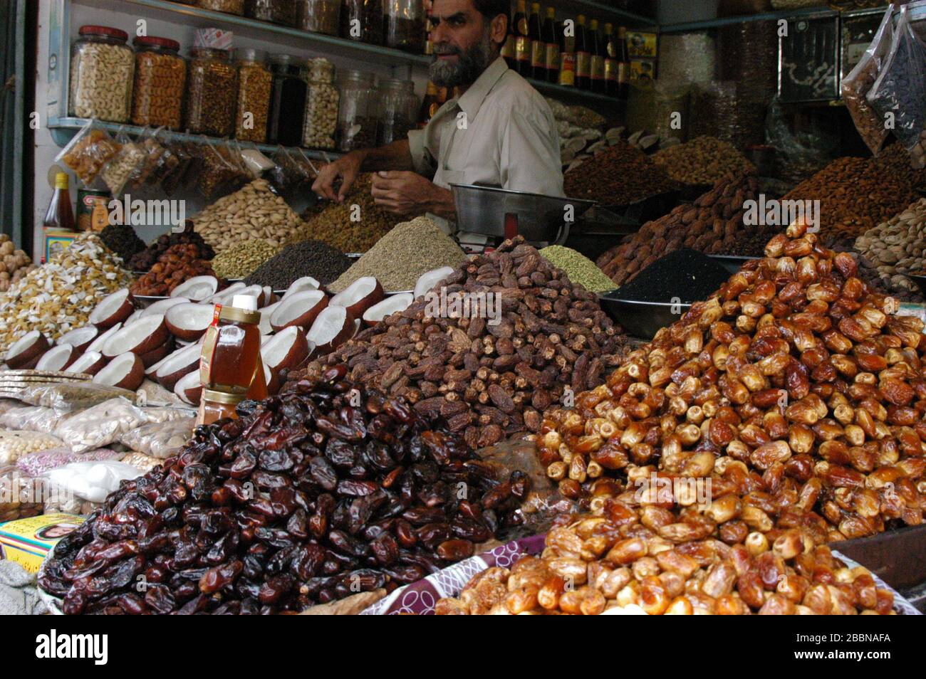 Man selling dry fruits and nuts,Karachi,Pakistan Stock Photo Alamy