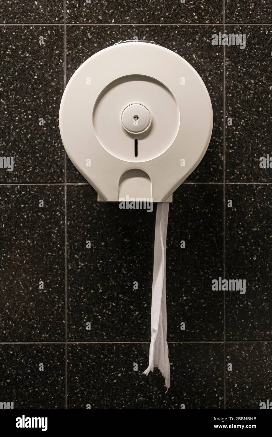 Posh toilet roll hires stock photography and images Alamy