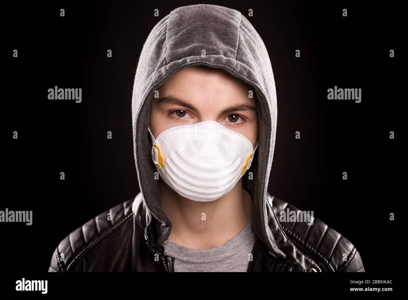 Boy wearing medical face mask hi-res stock photography and images - Alamy