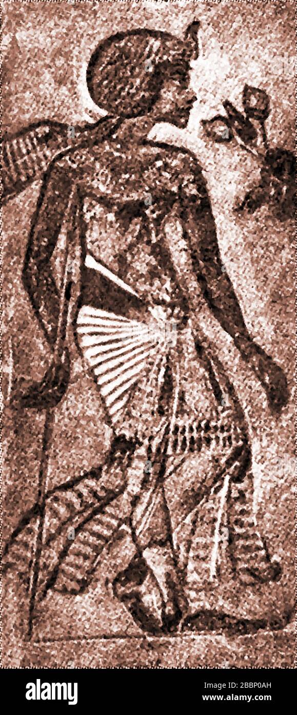 Egyptology -  A 1920 printed image showing Akhenaten (aka Echnaton, Akhenaton,  Ikhnaton,  Khuenaten and  Amenhotep IV )as he may have looked in real life (from an Egyptian wall painting) Stock Photo