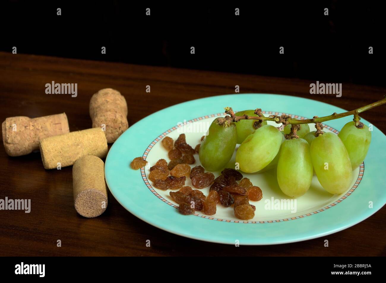 Grapes with cork stoppers for wine and raisins Stock Photo Alamy