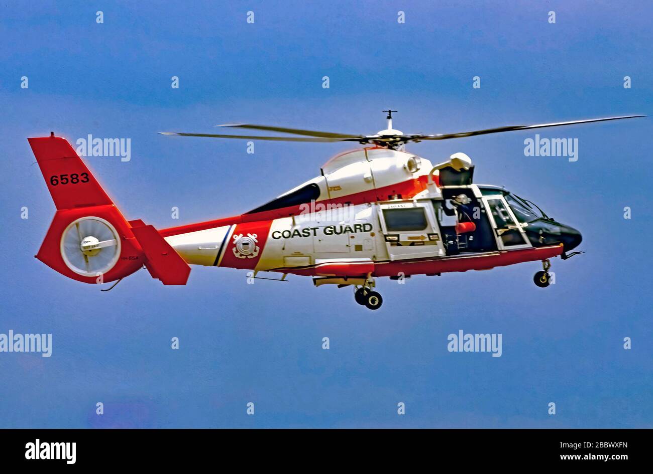 Short range recovery helicopter hi-res stock photography and images - Alamy