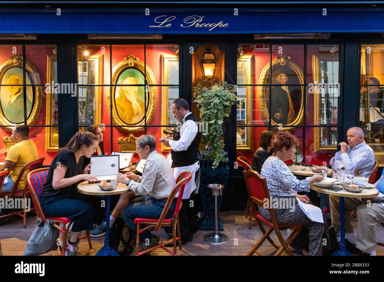 The legendary Brasserie Le Procope (b. 1686) in the 6th Arrondissement, Paris, France Stock Photo