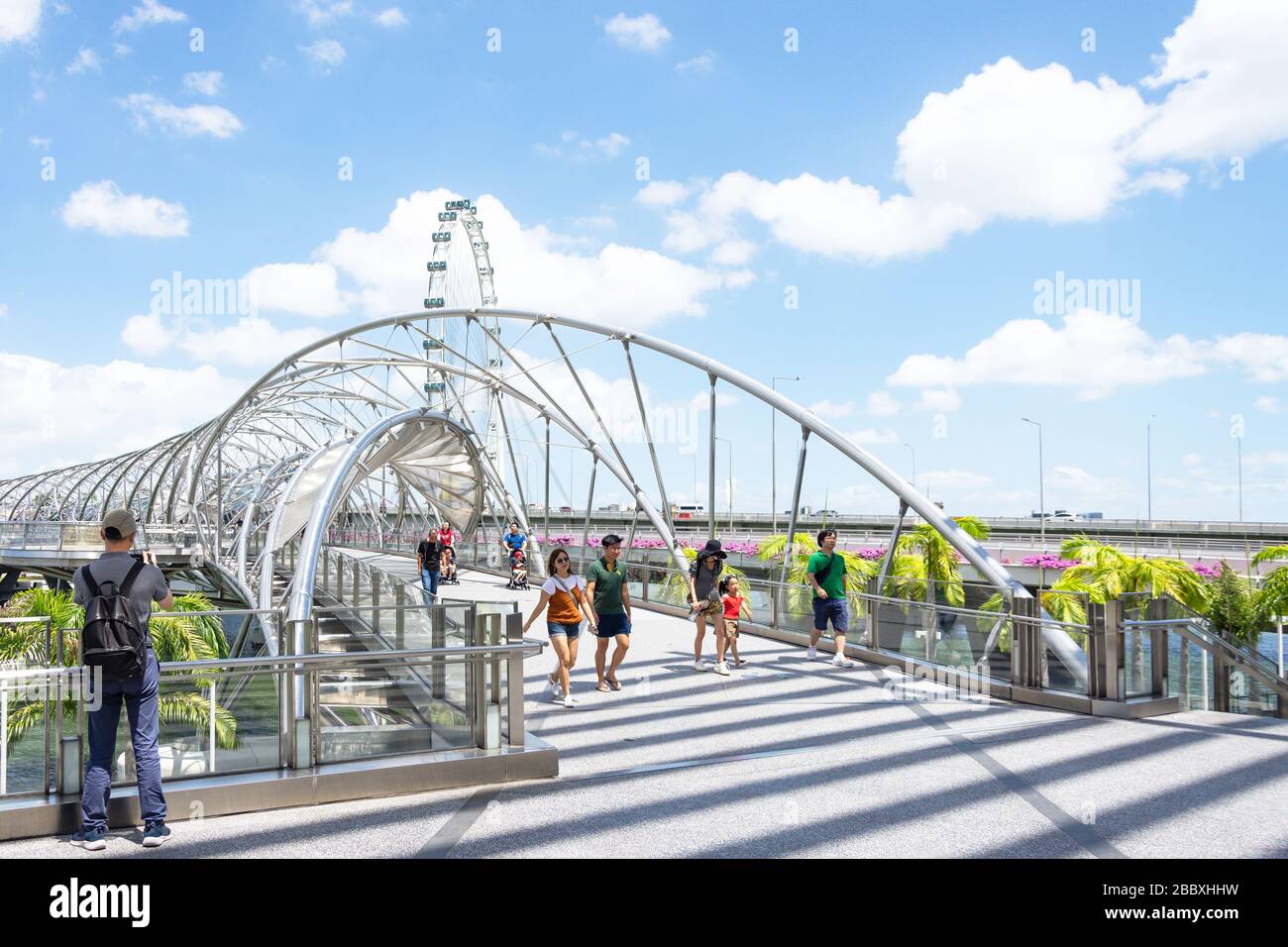 Cavenagh Bridge to Marina Bay Sands Resort, Downtown Core, Central Area, Singapore Stock Photo