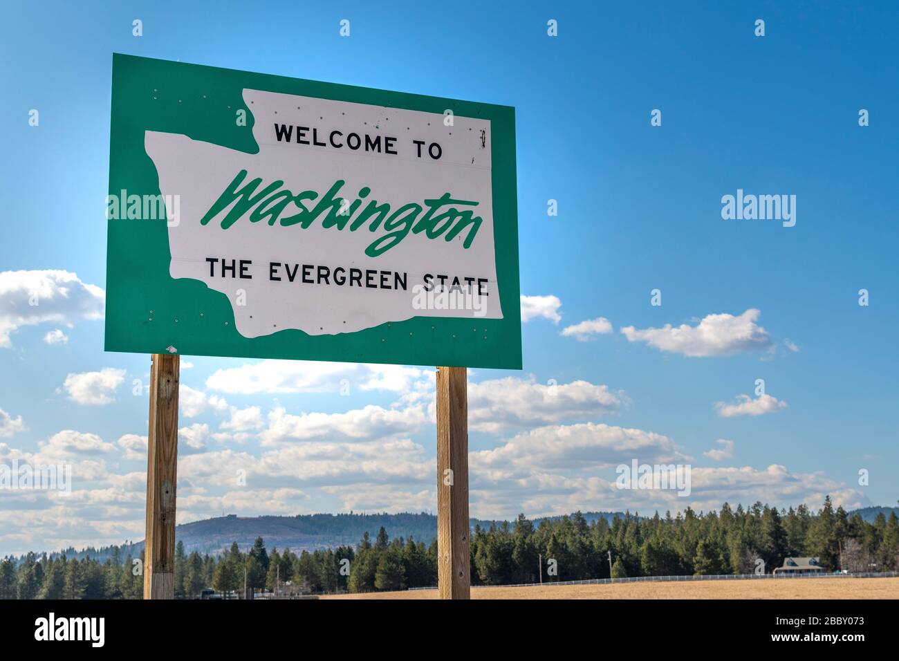 A roadside welcome to Washington The Evergreen State sign in Spokane, Washington, USA. Stock Photo