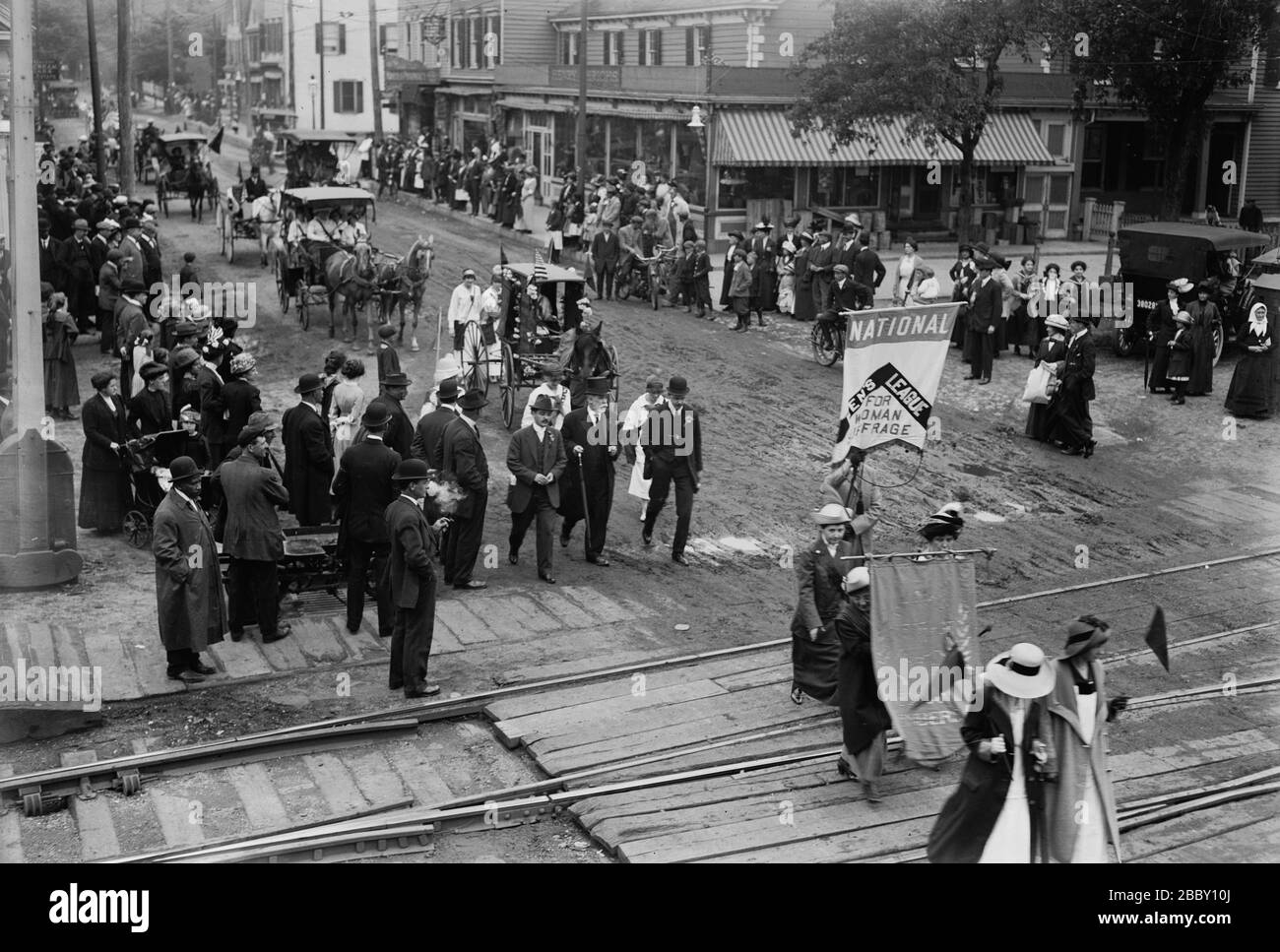 Suffrage pageant and parade in Mineola, Long Island, New York, May 24