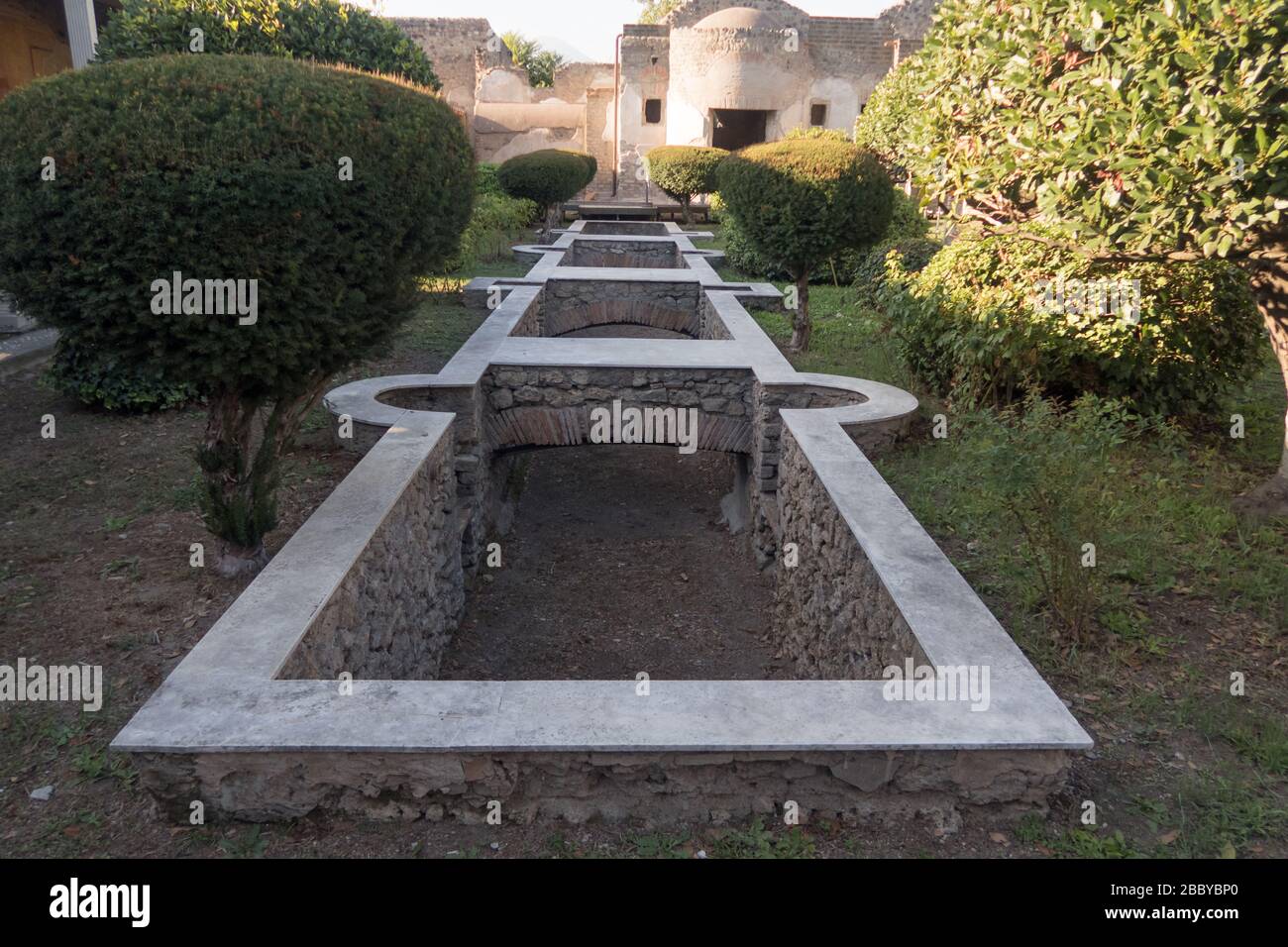 A water feature in a Roman villa in Pompeii, Italy Stock Photo Alamy