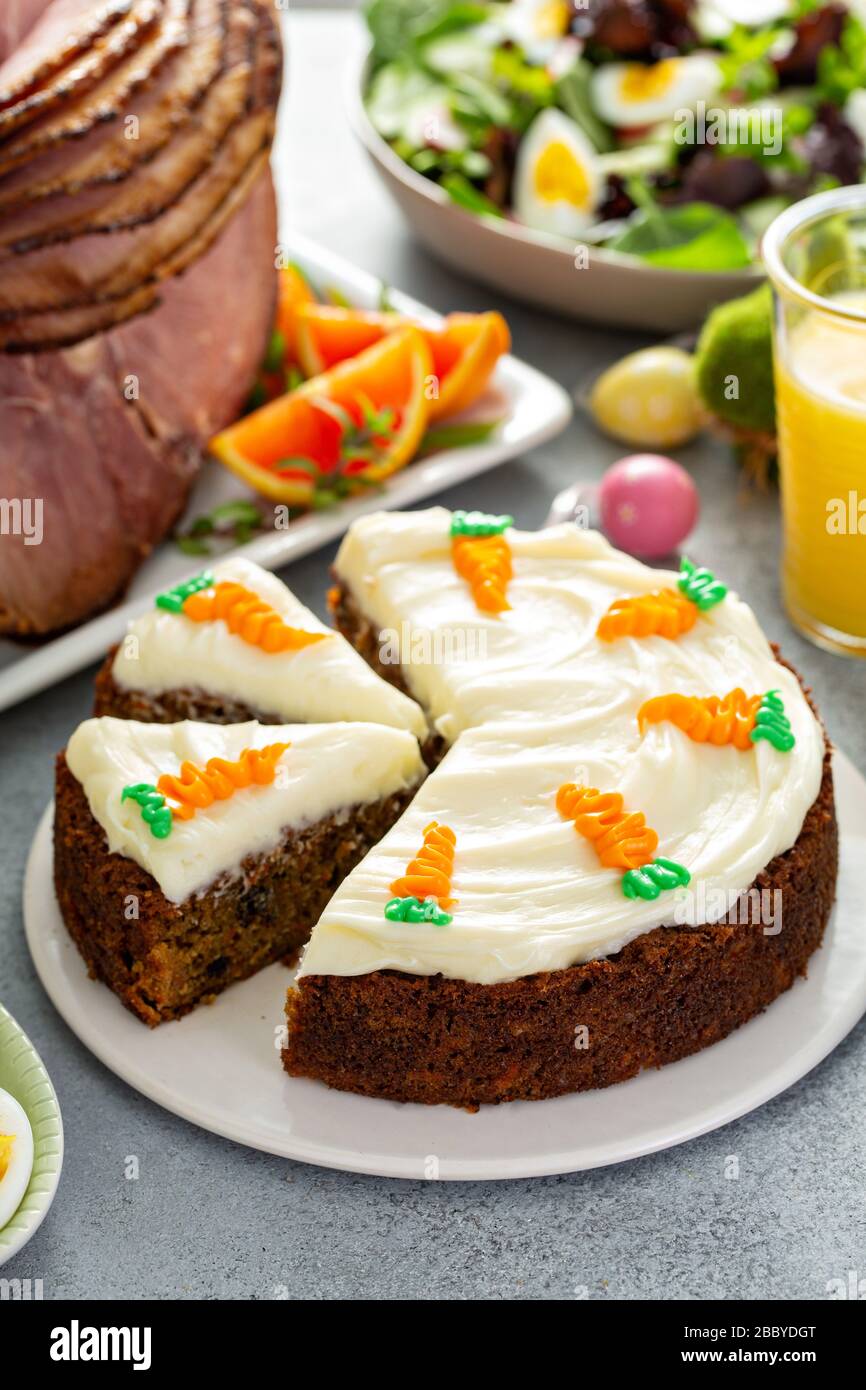 Cream cheese muffins for Easter Stock Photo Alamy