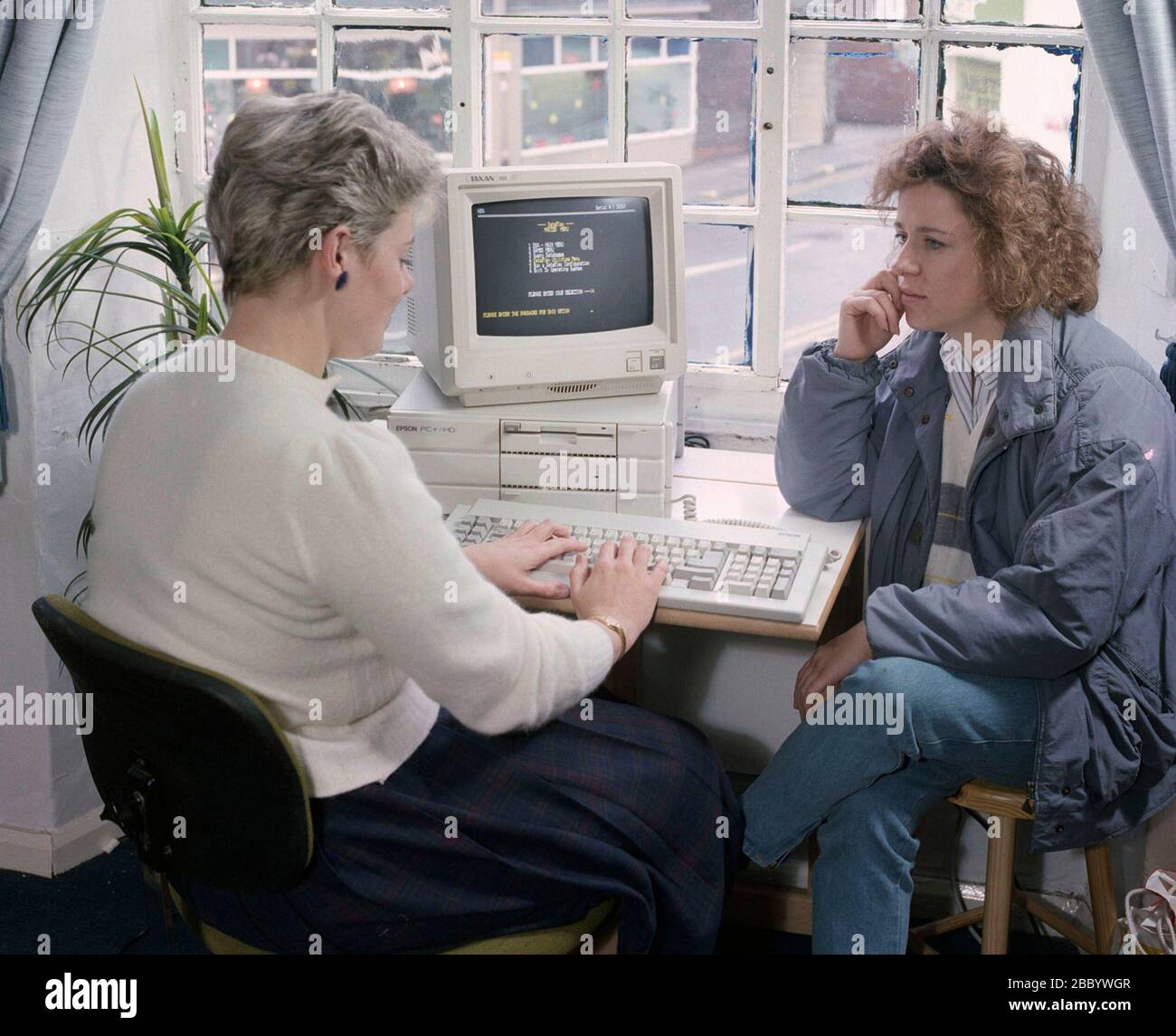 1986 Dated computer training, West Yorkshire, Northern England, UK Stock Photo