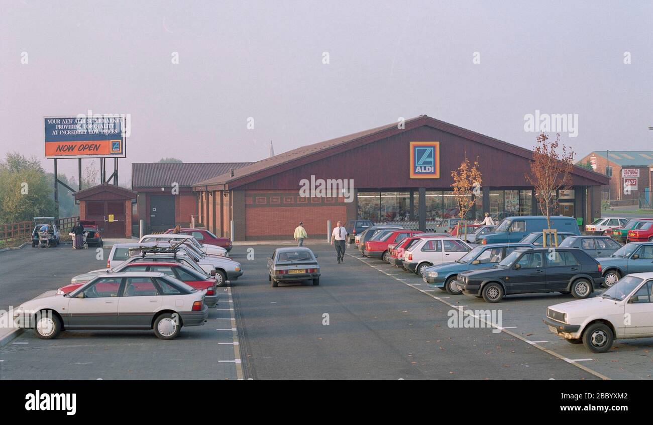 1994, New Aldi supermarket at Peterborough Central England, UK Stock