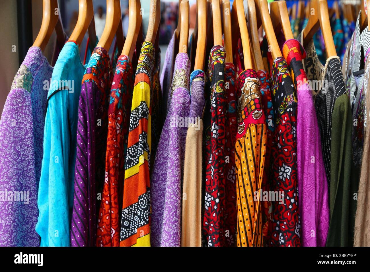 Indian dresses in shop hi-res stock photography and images - Alamy