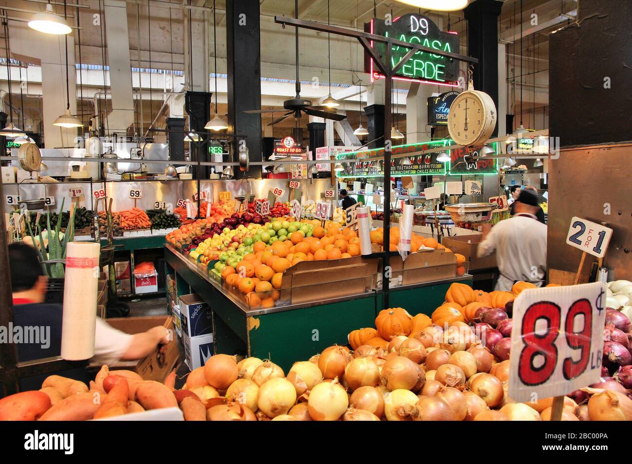 los-angeles-usa-april-5-2014-grand-central-market-in-los-angeles