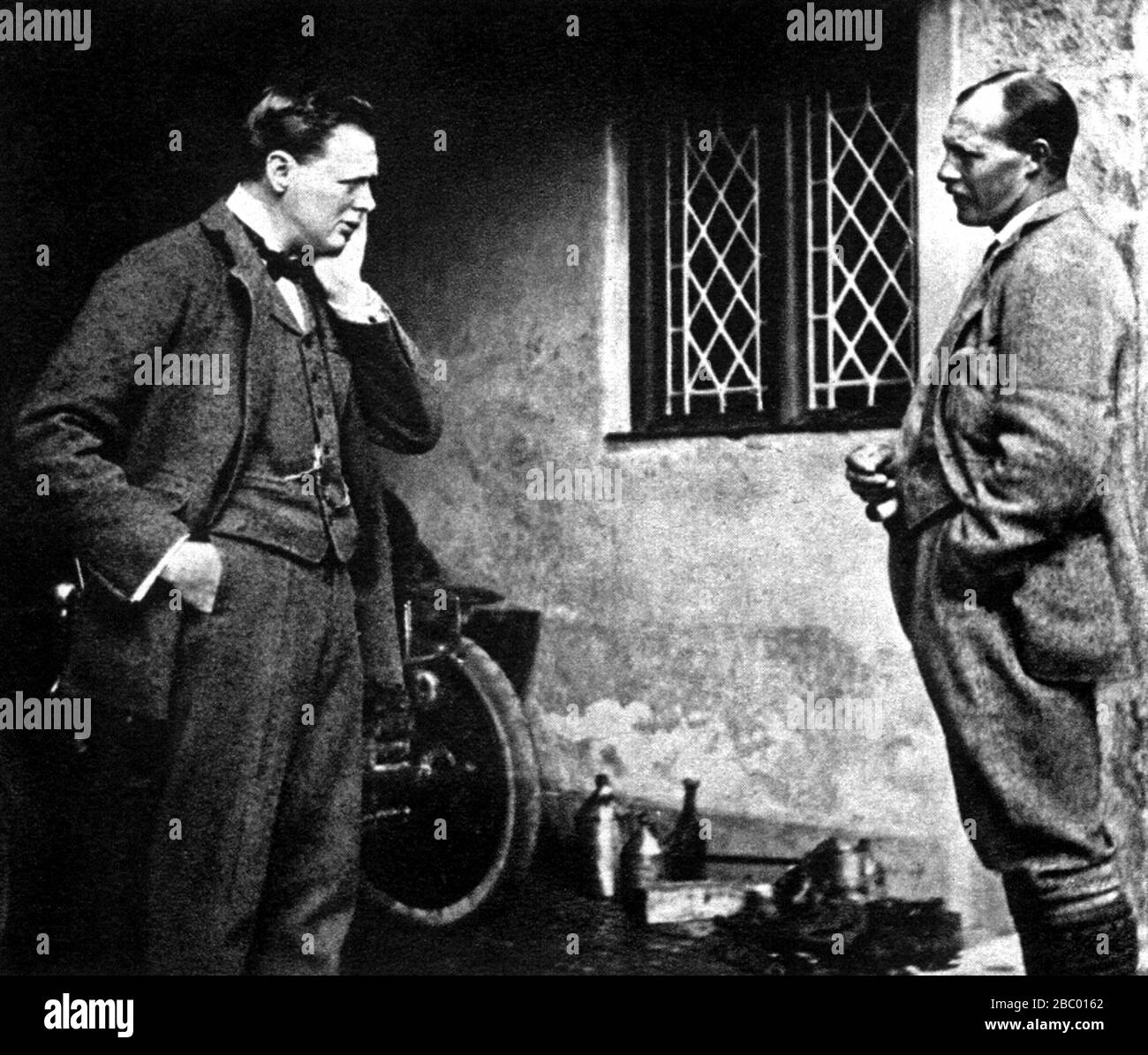 Winston Churchill  on holiday at Guisachin the Scottish home of his cousin, Lord Tweedmouth. Talking with Lord Tweedmouth. Summer 1901 Stock Photo