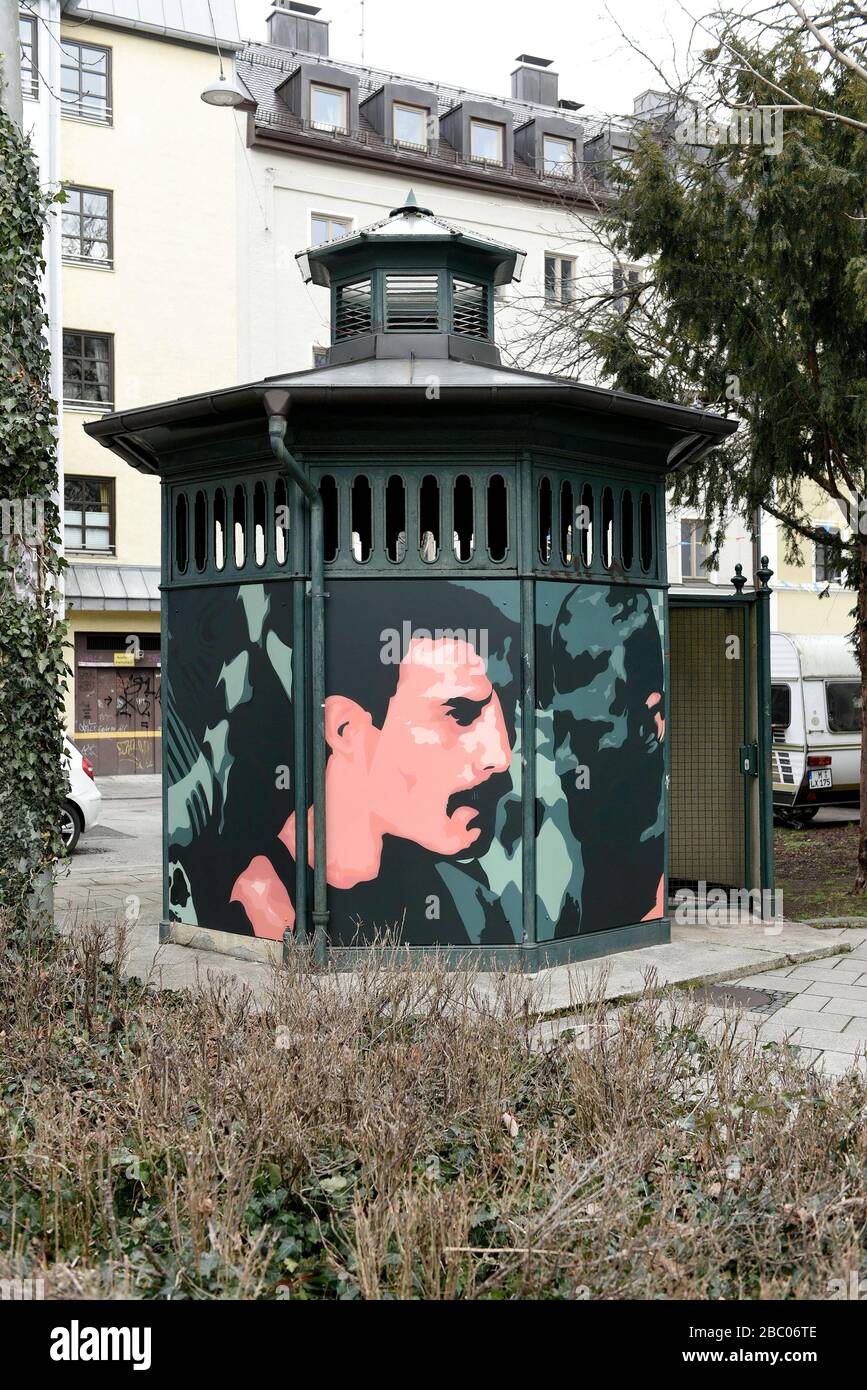 The initiative 'The Urinal' by author and publisher Martin Arz and innkeeper Thomas Zufall, together with the artists of the group 'Graphism', has designed the outer walls of the disused, historical urinal at Holzplatz in the Glockenbachviertel with motifs by the prominent Munich residents Freddie Mercury (in the picture), Rainer Werner Fassbinder and Albert Einstein. [automated translation] Stock Photo