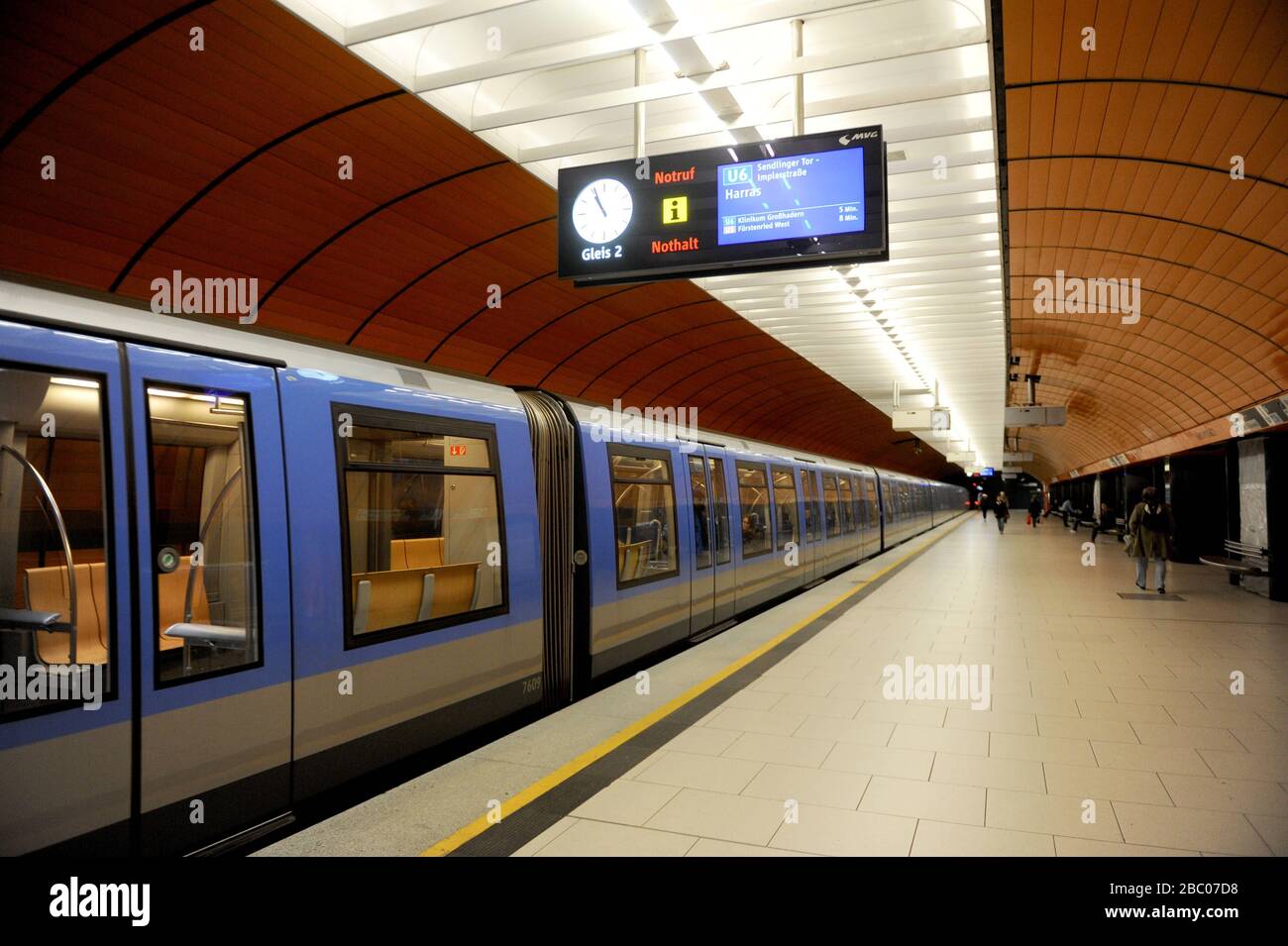 Effects of the corona virus: the tunnels and corridors of Munich's subway are almost empty. [automated translation] Stock Photo