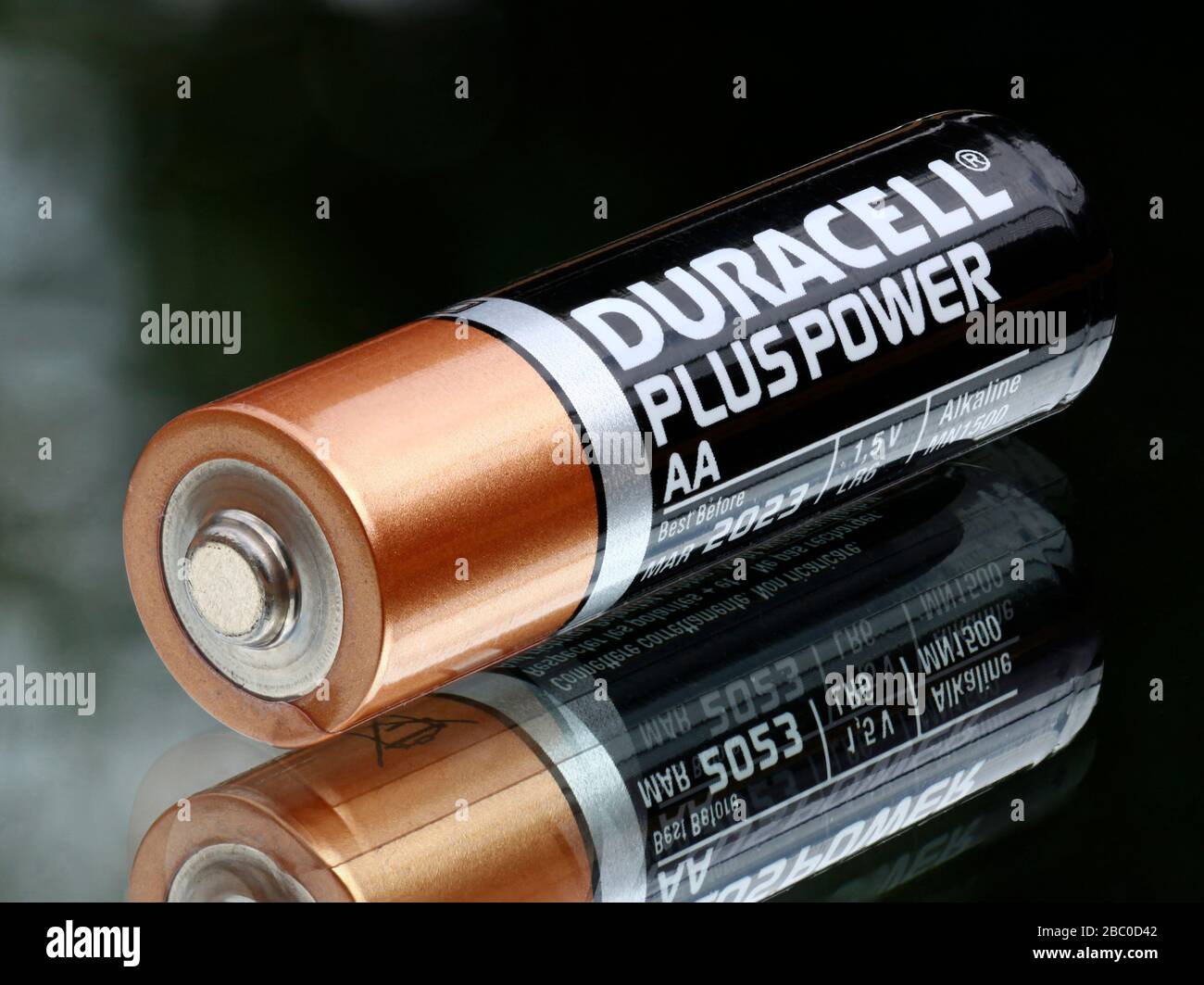 1.5V LR4 AA alkaline battery made by Duracell, now owned by Berkshire  Hathaway after Warren Buffett agreed a share swap with the previous owner  Stock Photo - Alamy