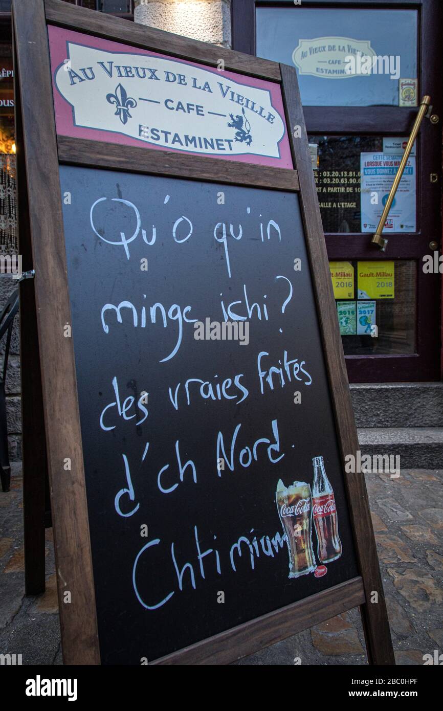 RESTAURANT MENU IN TCHI, BAR RESTAURANT AU VIEUX DE LA VIEILLE, LILLE, NORD, FRANCE Stock Photo