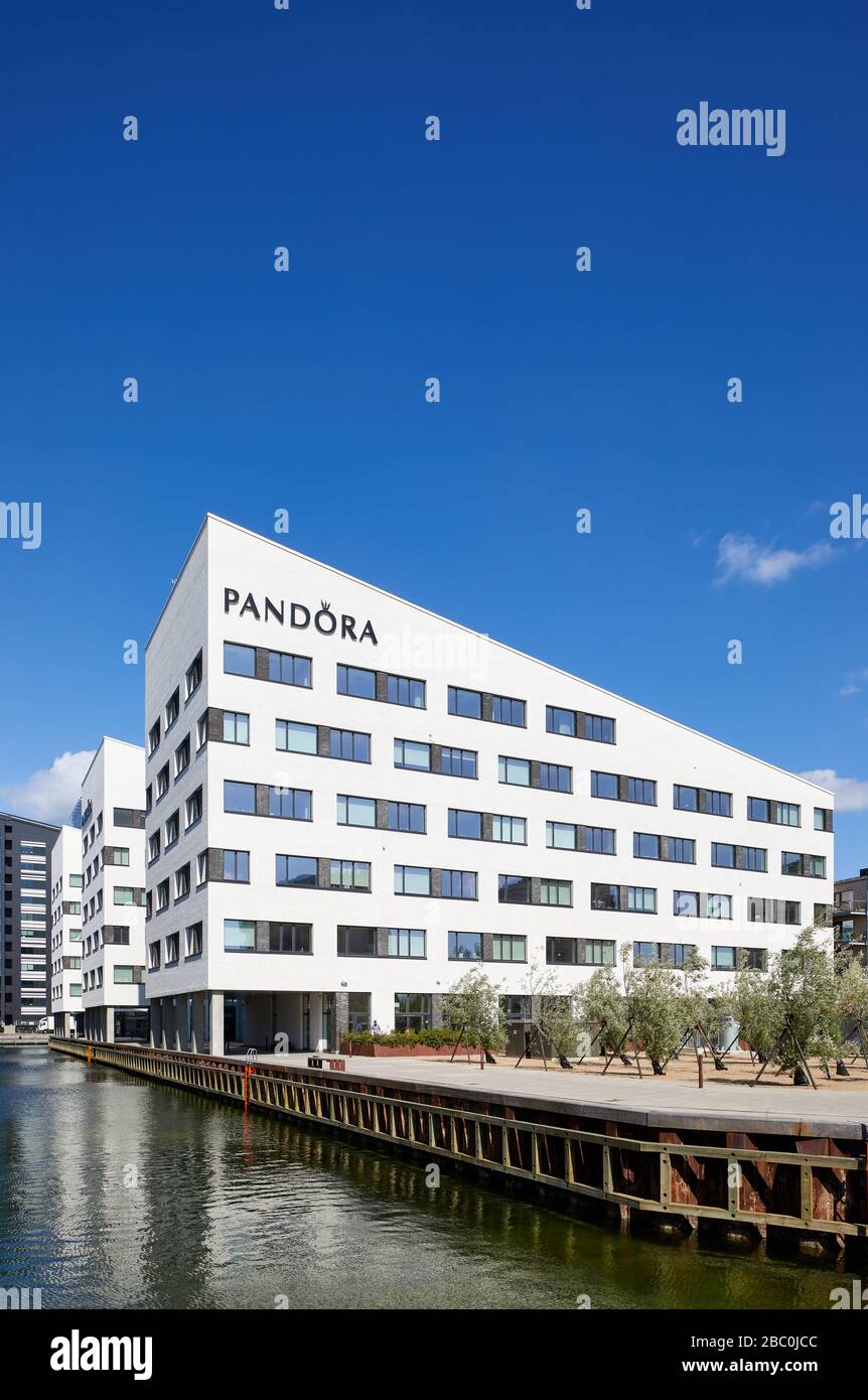 Pandora, Global Plaza II and Plaza III, designed by Bystrup Architects (2016); Havneholmen, Copenhagen, Stock Photo Alamy
