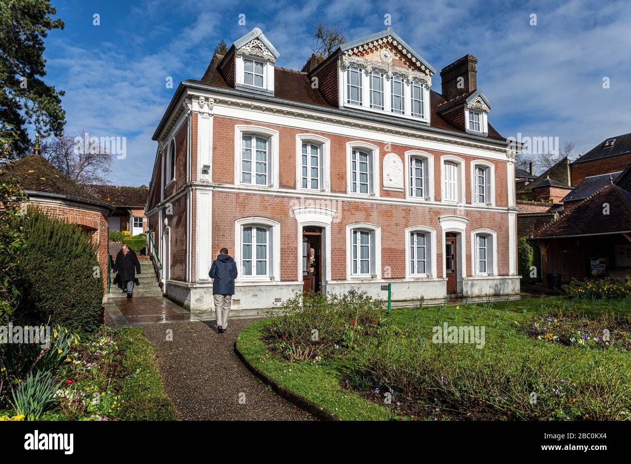 FACADE OF THE HOUSE WHERE THERESE SPENT HER CHILDHOOD