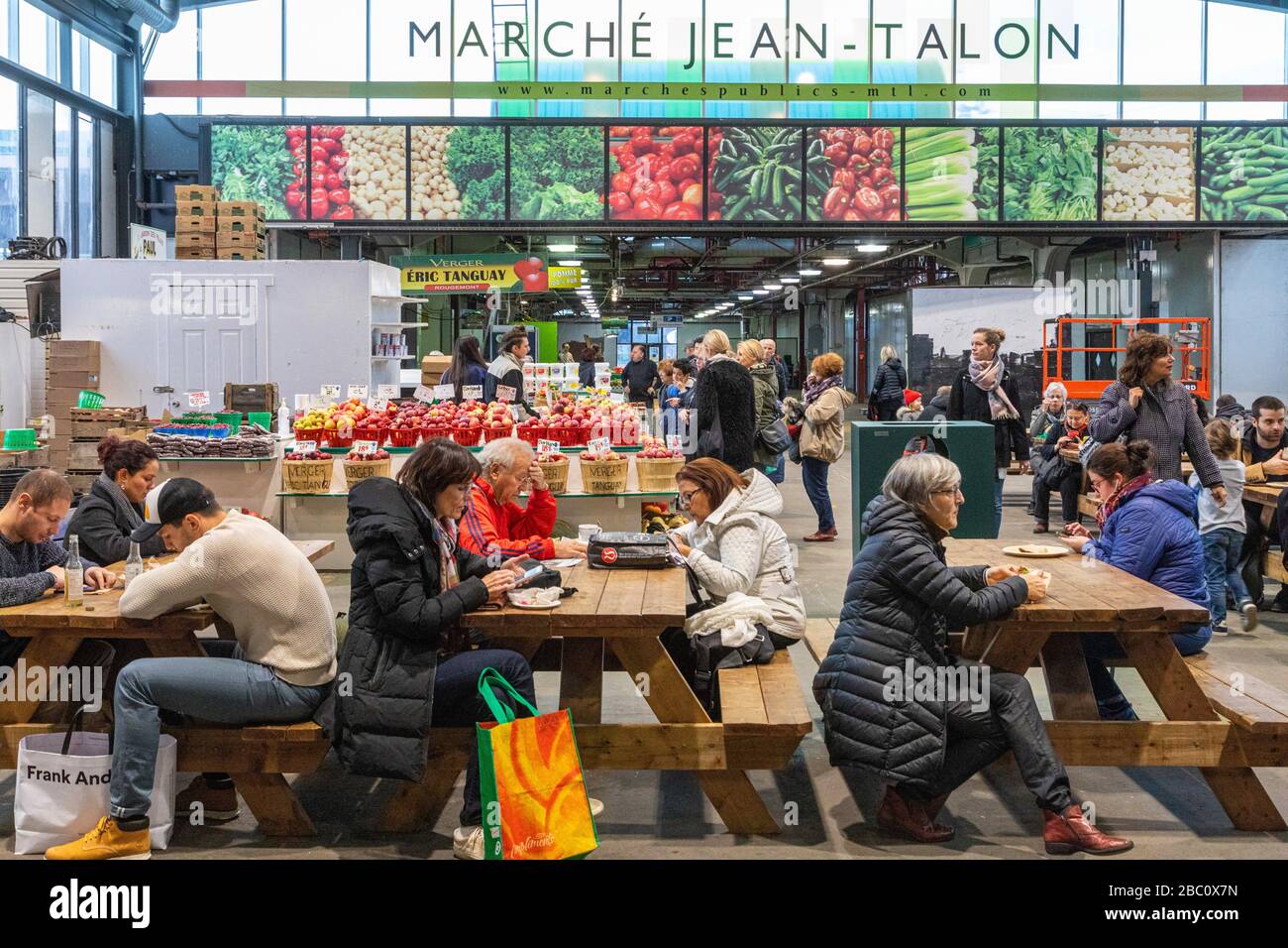 Jean Talon Street High Resolution Stock Photography And Images Alamy