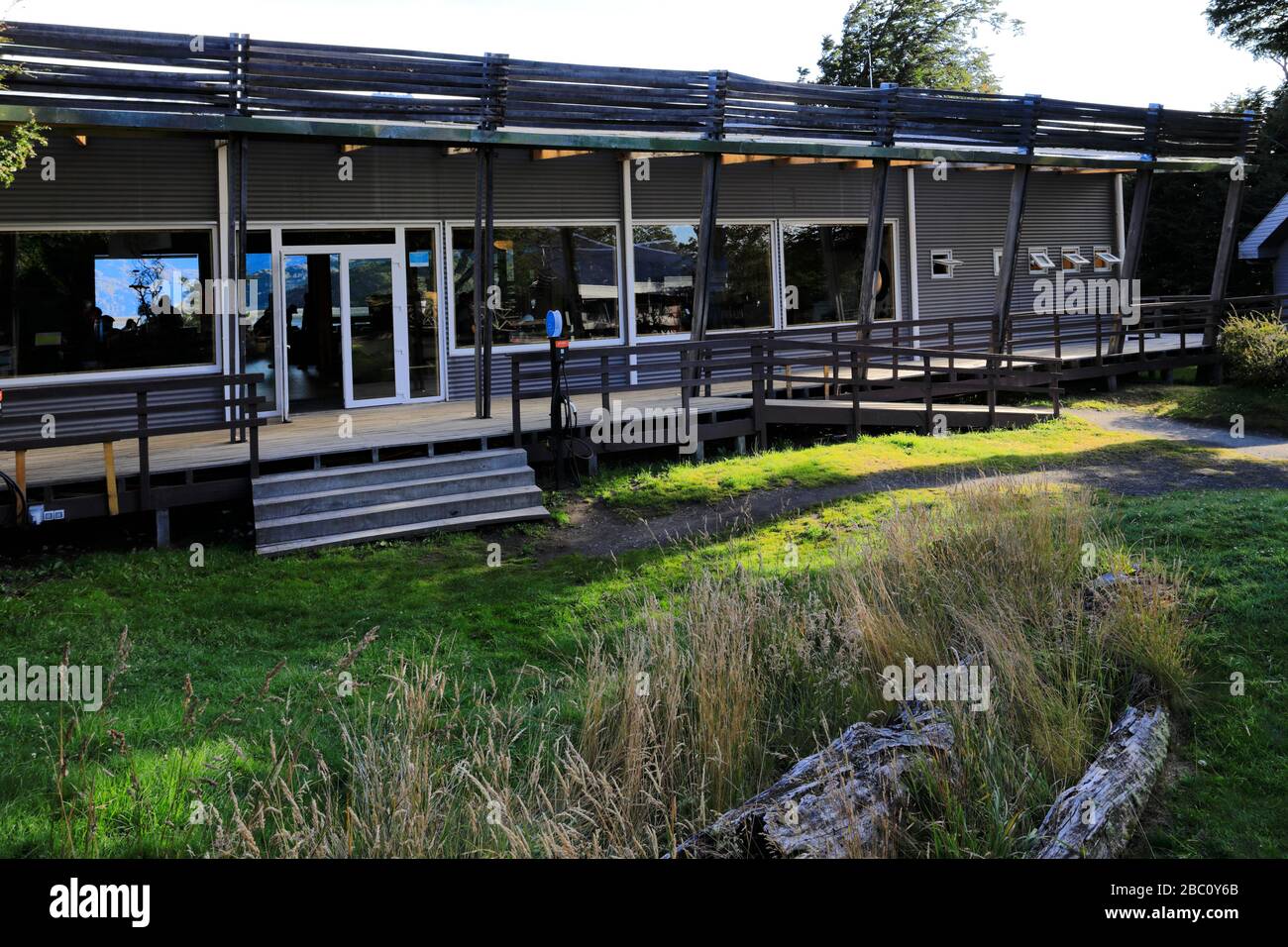 hotel lago grey torres del paine chile