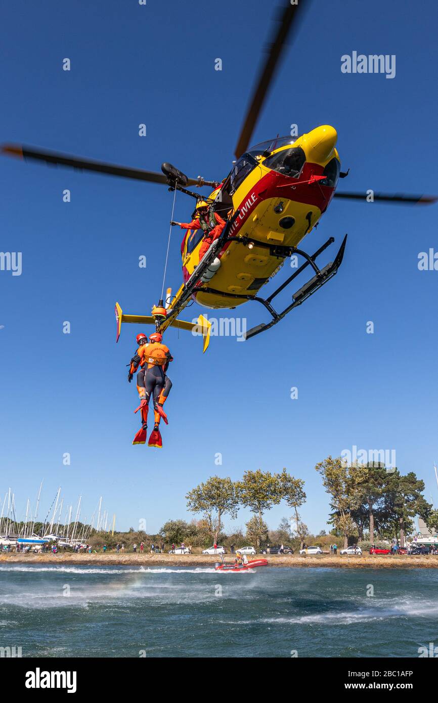 Rescue Boat with Helicopter main image 1