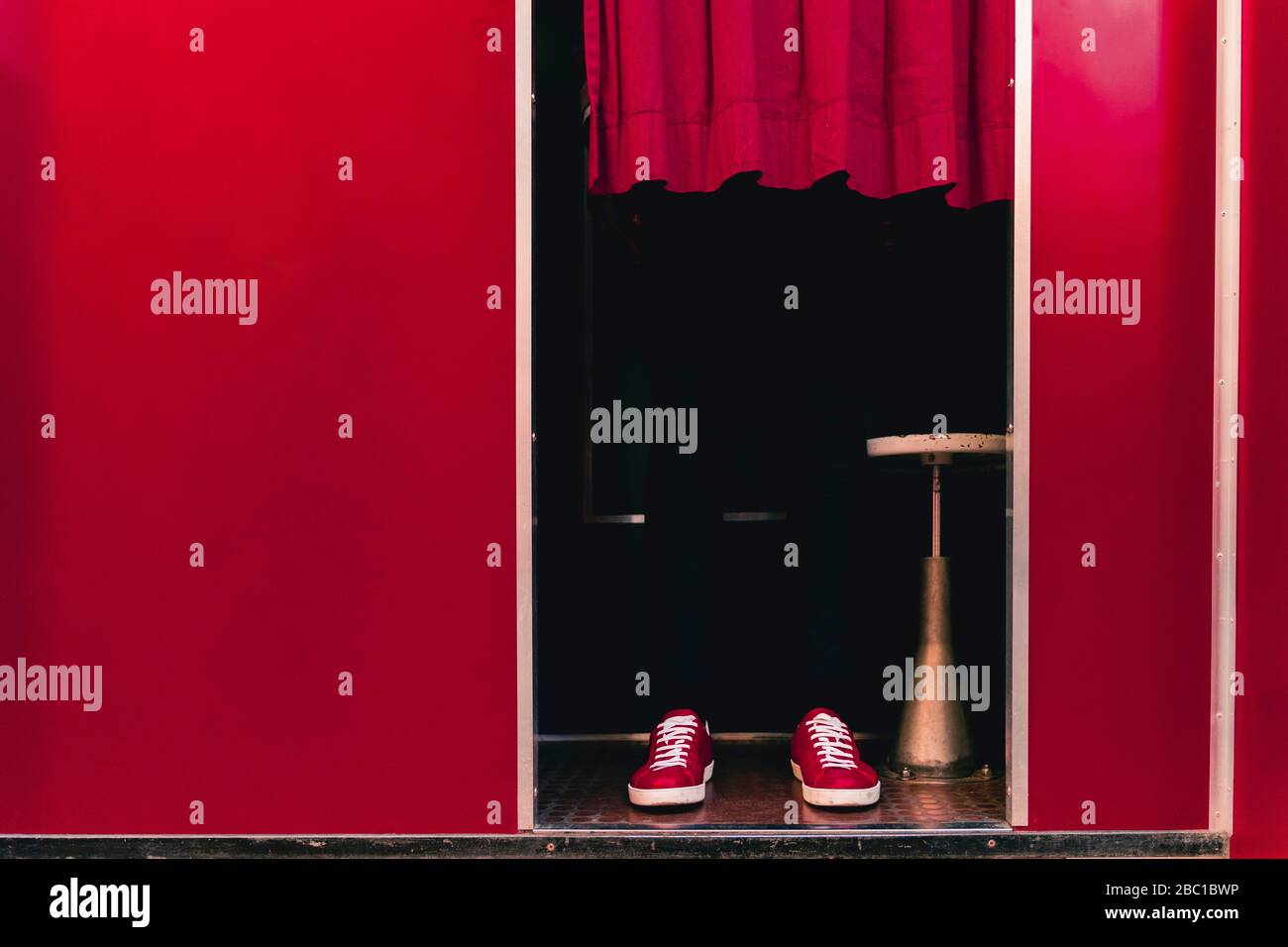 Inside photo booth hi-res stock photography and images - Alamy
