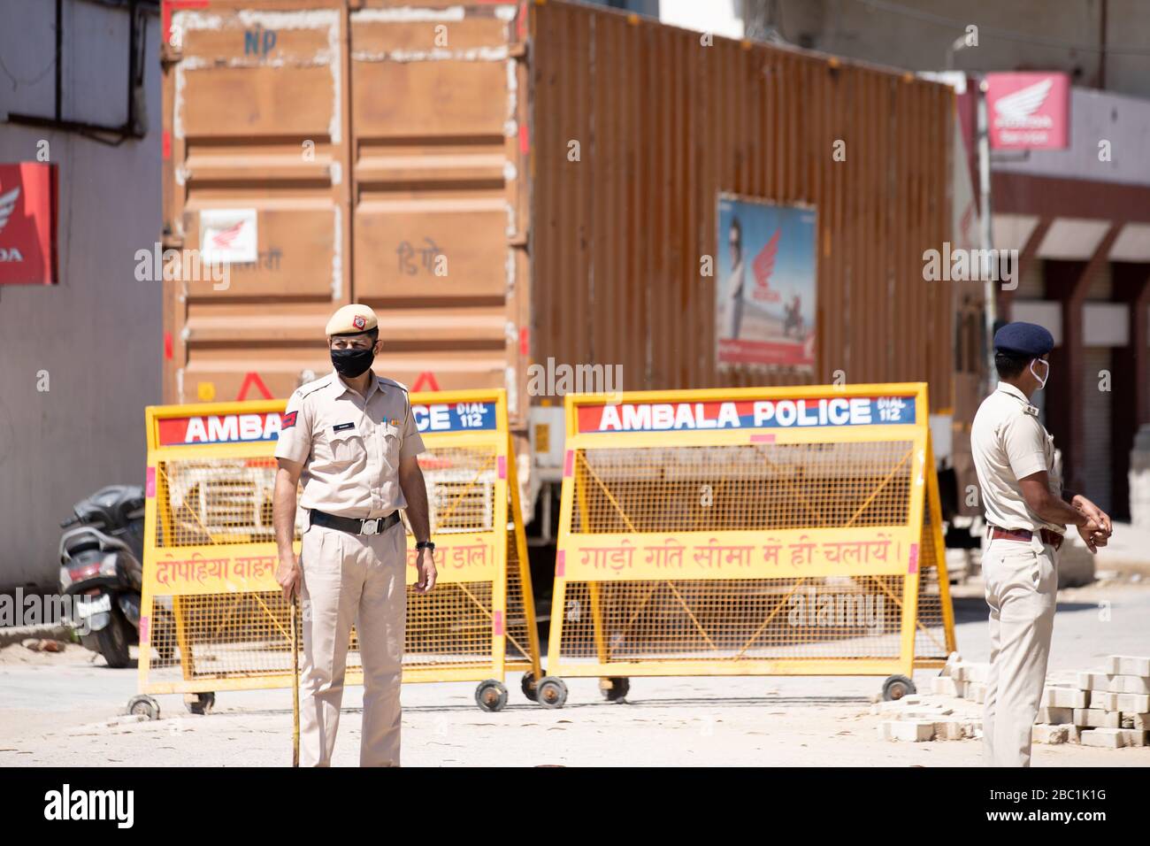 INDIA Fights to Corona Virus. Police Controlling the Curfew or Lock down by Blocking the road via barricade. To Avoid Social Gathering and M Stock Photo