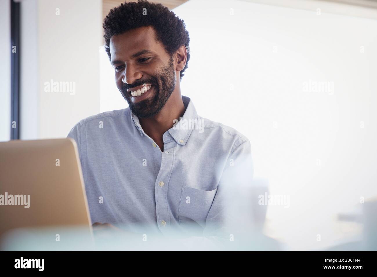 Work and smile hi-res stock photography and images - Alamy