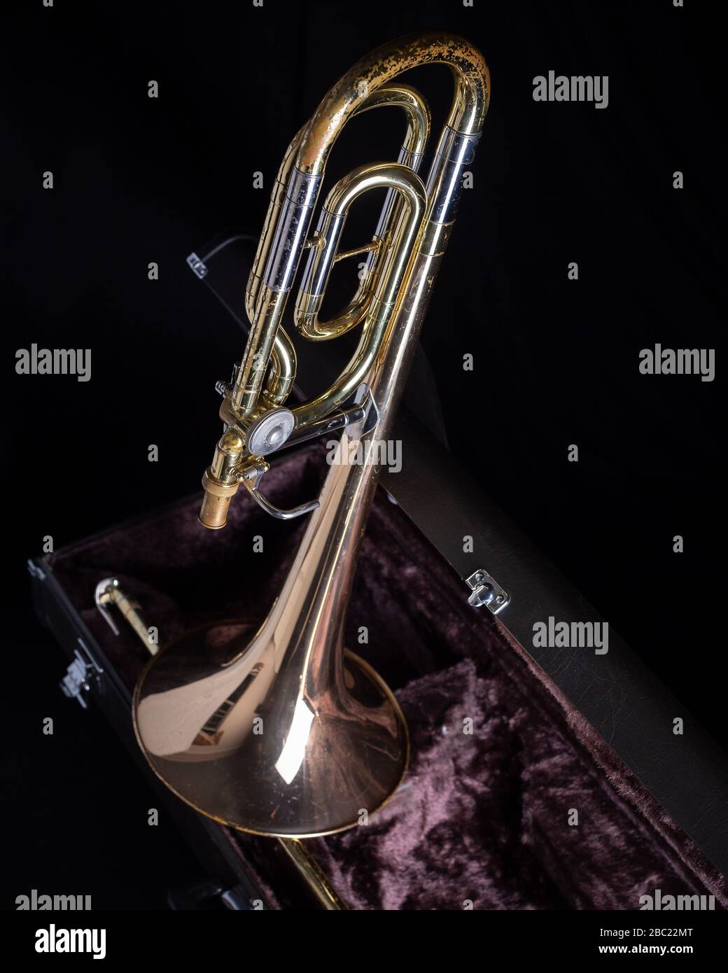 Yamaha YBL421G Bass Trombone with F Attachment in Dark VelvetLined