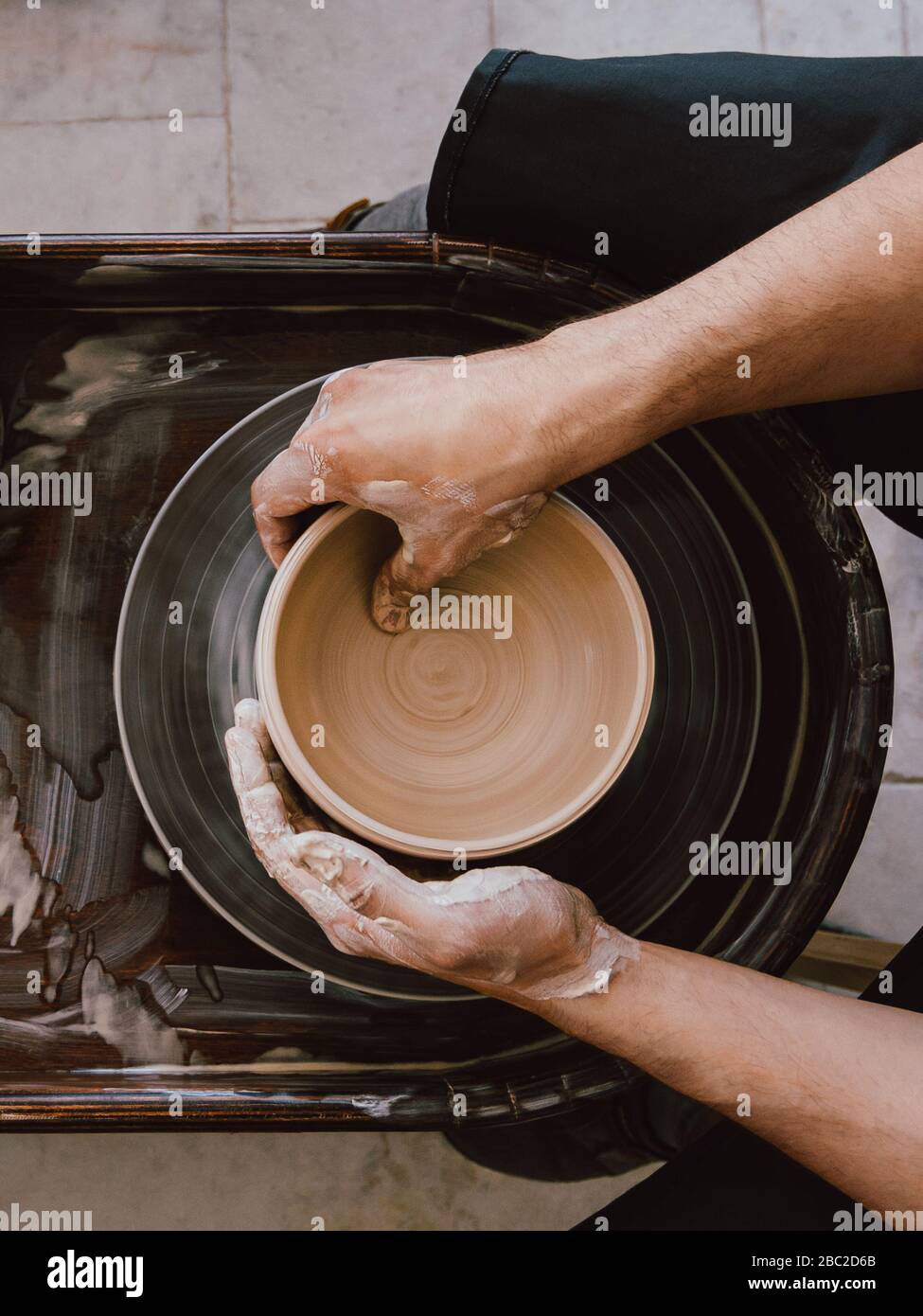 Potters wheel hi-res stock photography and images - Alamy