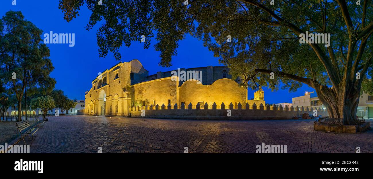 Facade of the Basilica cathedral of Santa María de la Encarnación, Santo Domingo, Republica Dominicana Stock Photo