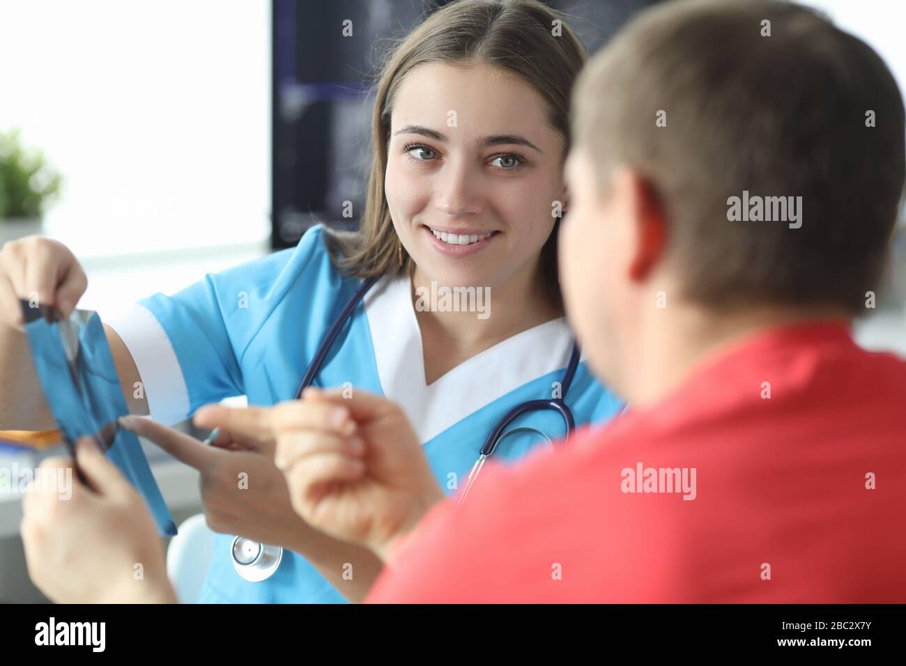 Nurse explaining stethoscope hi-res stock photography and images - Alamy