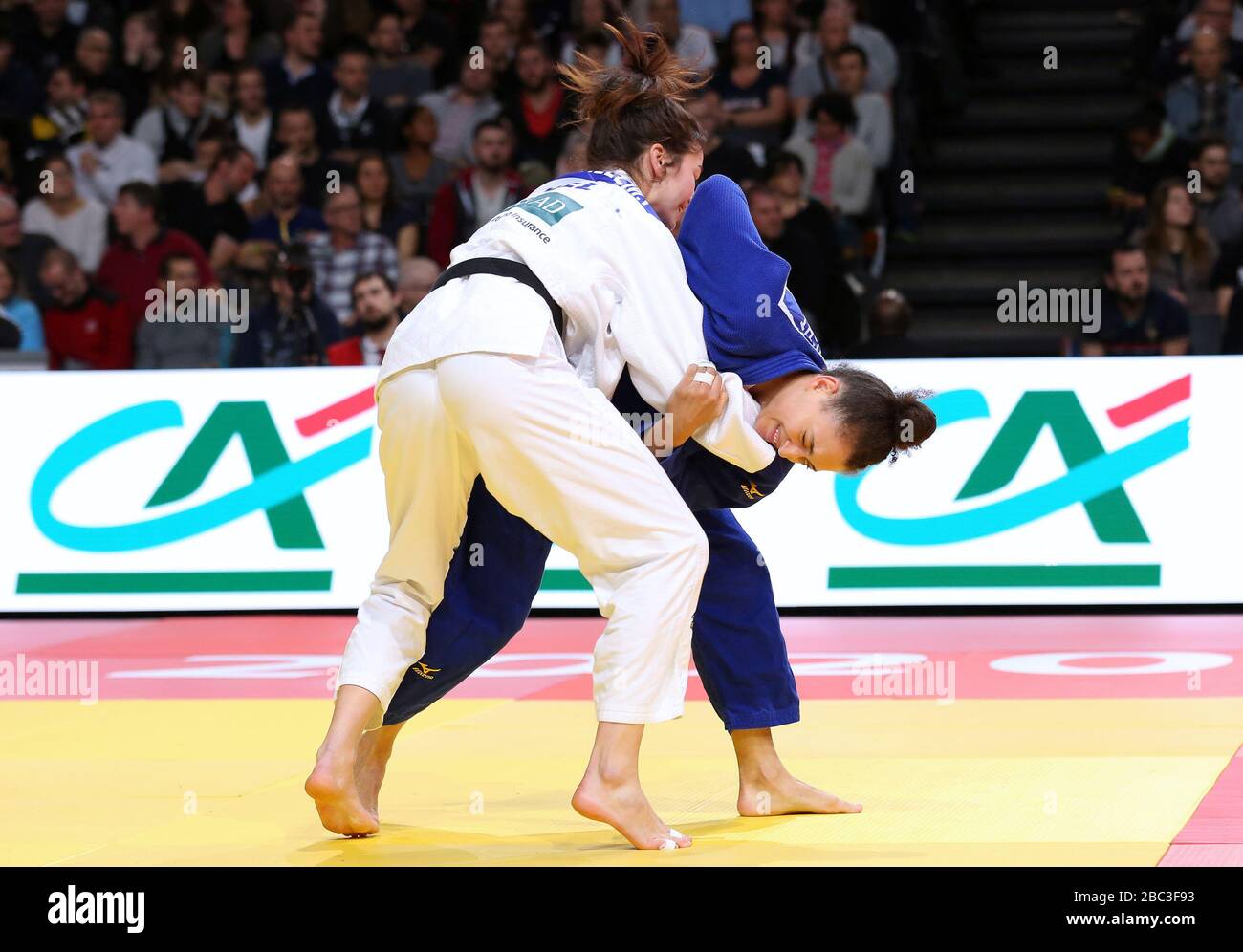 Paris, France - 09th Feb, 2020: Gabriella Willems for Belgium against Chantal Wright for the USA, Women's -70 kg, Round Two (Credit: Mickael Chavet) Stock Photo