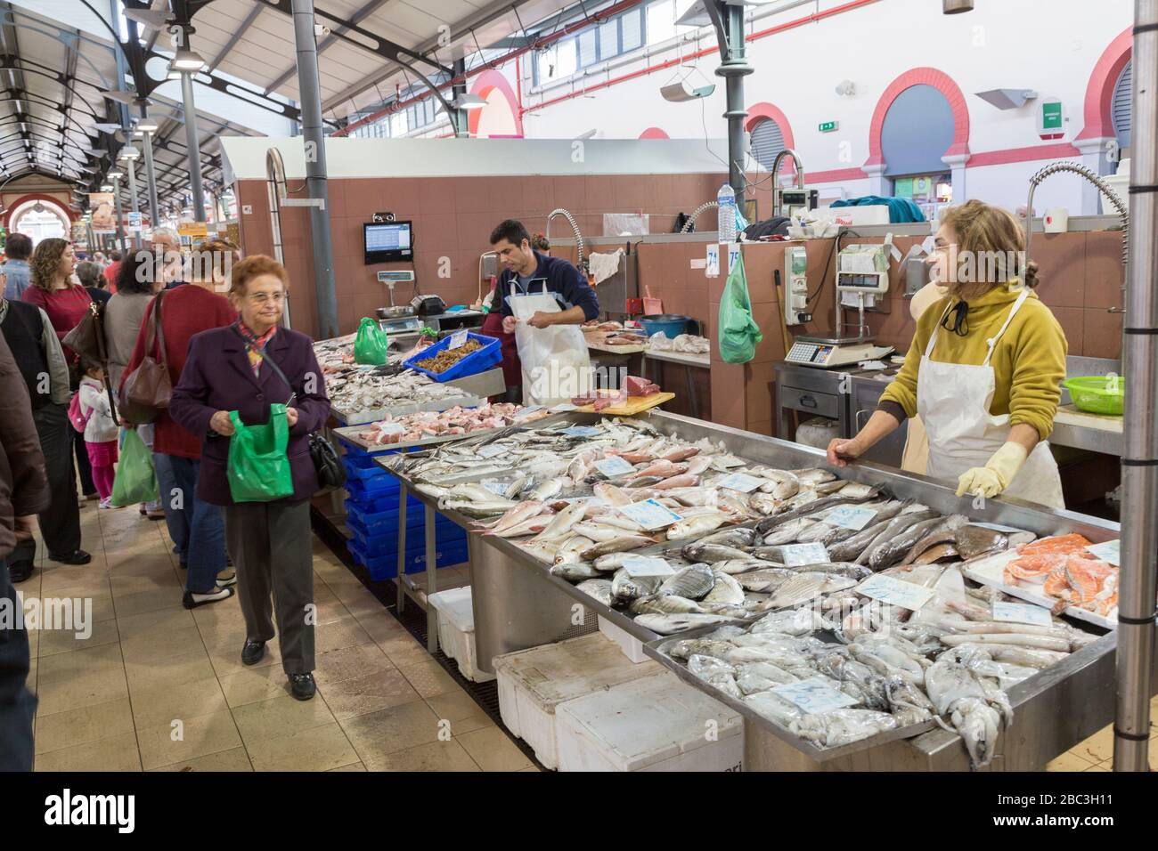 Portugal algarve loule fish market hires stock photography and images