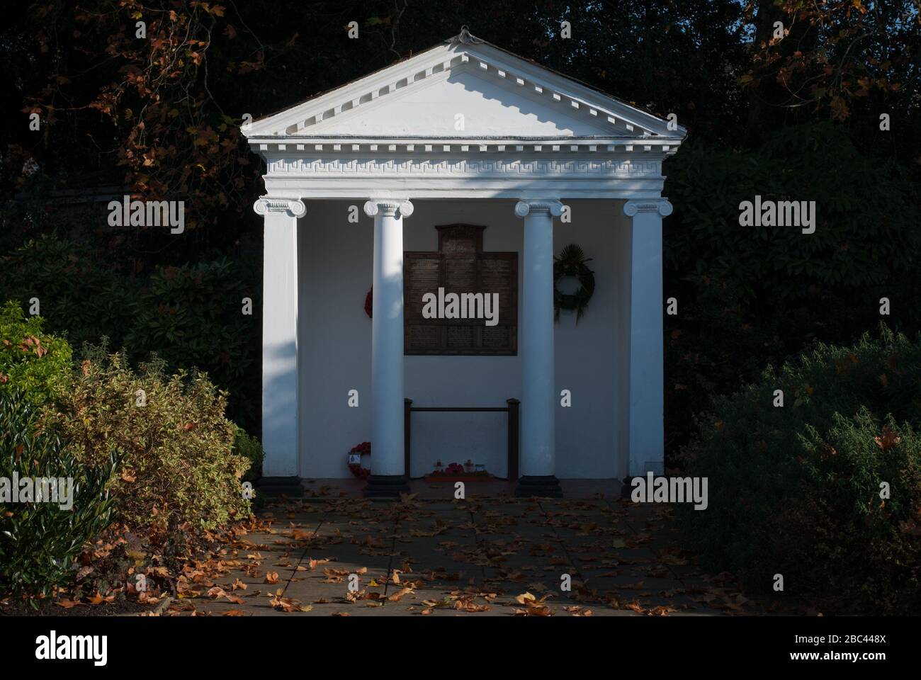 Classic Ionic Remembrance Sunday War Memorical at Victoria Gate at Royal Botanical Gardens Kew Gardens, Richmond, London, TW9 3AE Stock Photo