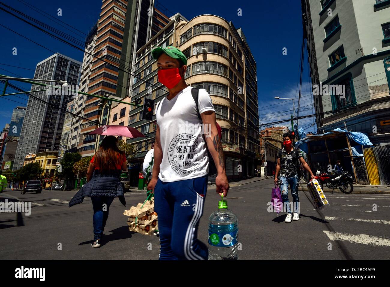 La Paz, La Paz, Bolivia. 2nd Apr, 2020. Daily life during the Martial