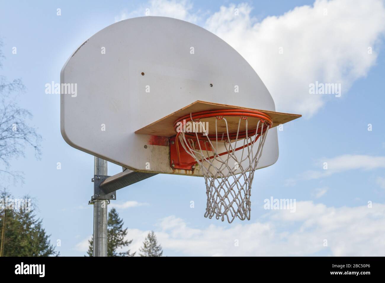 a-basketball-hoop-closed-for-playing-2BC
