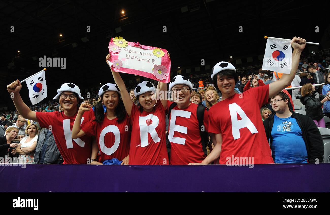South Korea Fans In The Stands Hi res Stock Photography And Images Alamy south-korea-fans-in-the-stands-hi-res-stock-photography-and-images-alamy