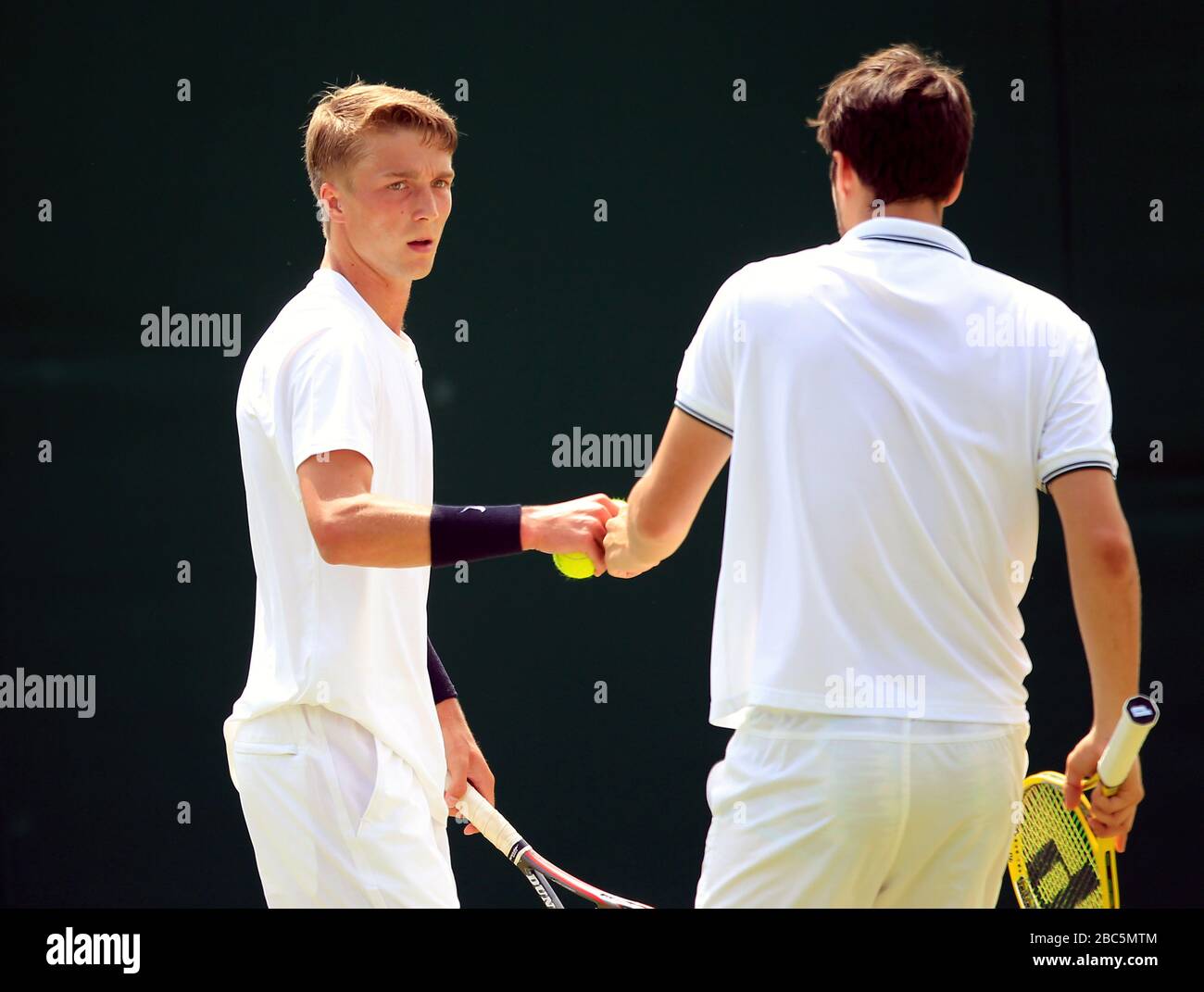 Great Britain's Oliver Golding (right) and Liam Broady during their match against Mexico's Santiago Gonzalez and Germany's Christopher Kas Stock Photo