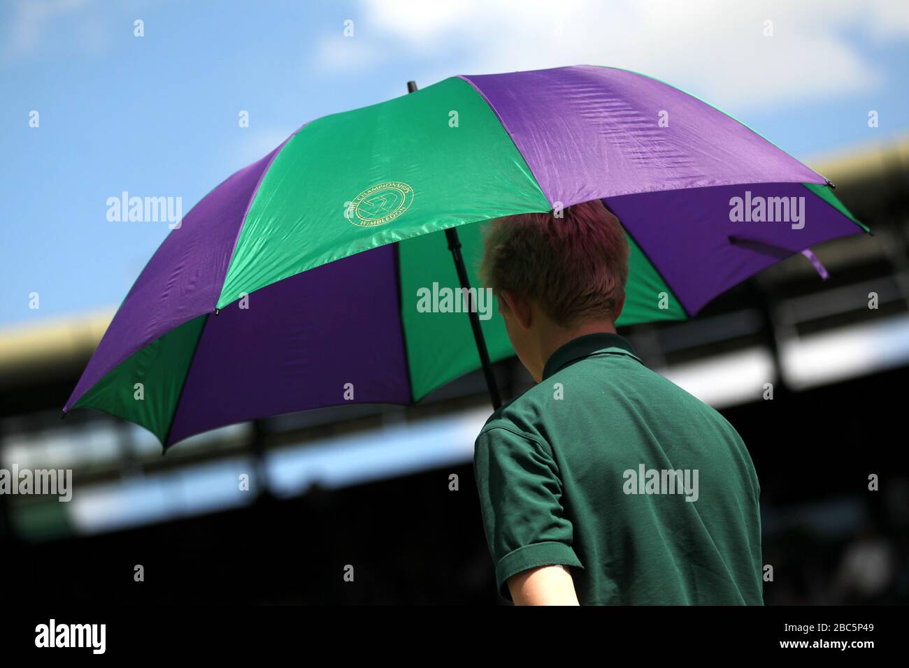 Wimbledon umbrella hires stock photography and images Alamy