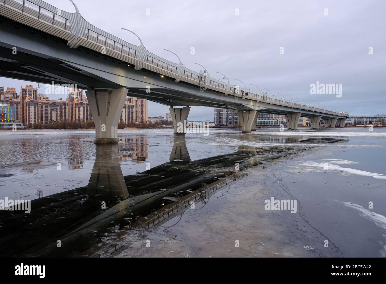 Saint peterbourg hi-res stock photography and images - Alamy