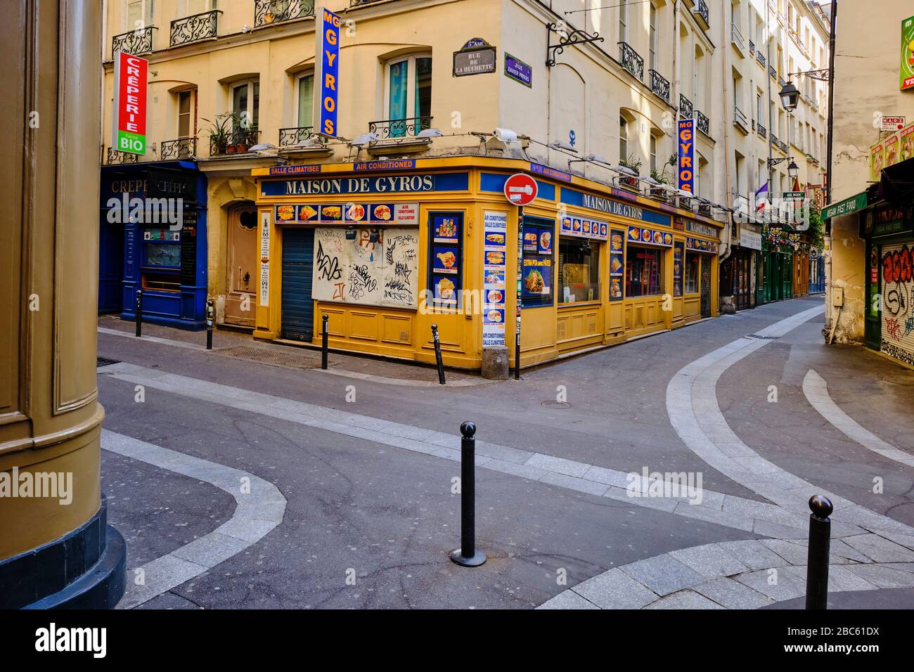 France, Paris, quartier Saint Michel, la Huchette street during the containment of Covid 19 Stock Photo