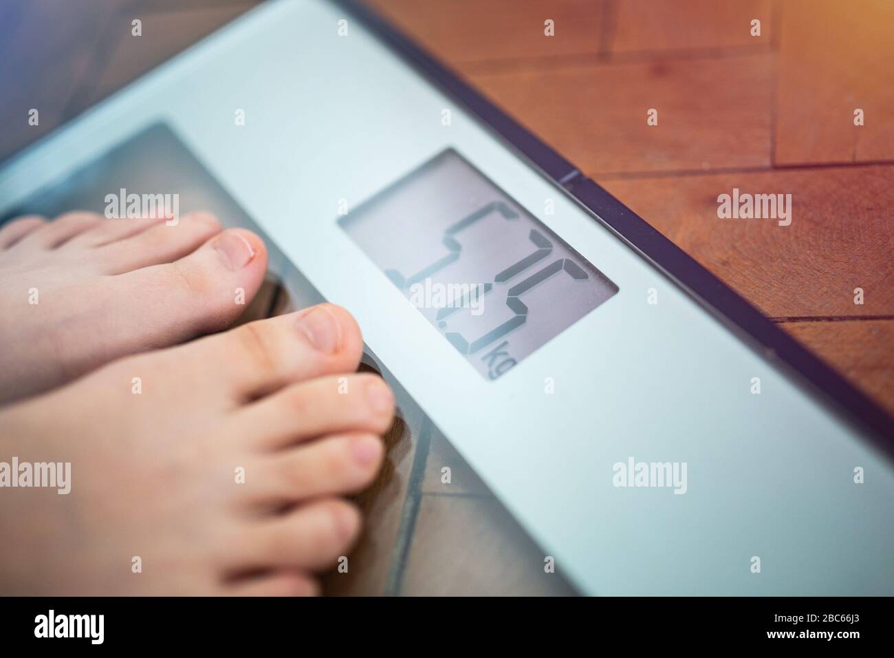 Female Feet On A Scale High Resolution Stock Photography And Images Alamy