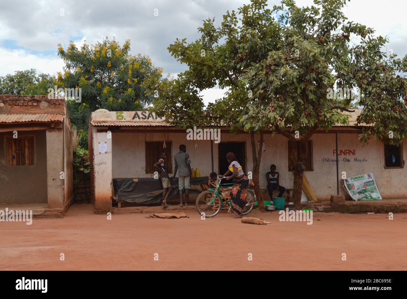 Poor africans hi-res stock photography and images - Alamy