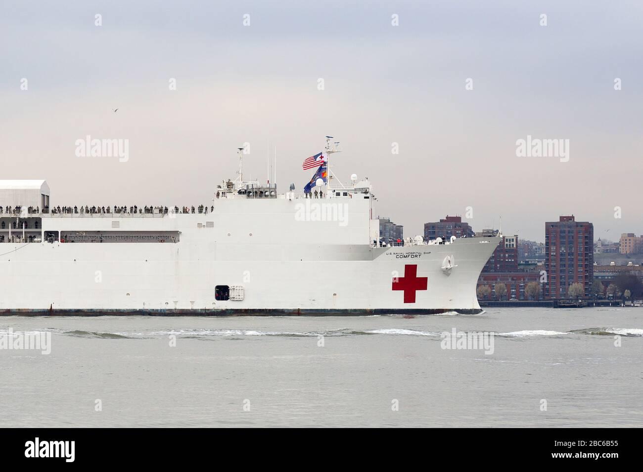 The USNS Comfort hospital ship sailing up the Hudson River, New York, NY. March 30, 2020. Stock Photo