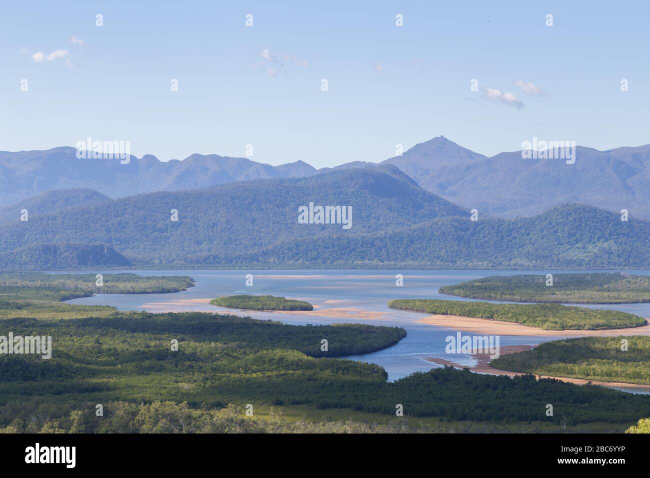 Hinchinbrook island hires stock photography and images Alamy