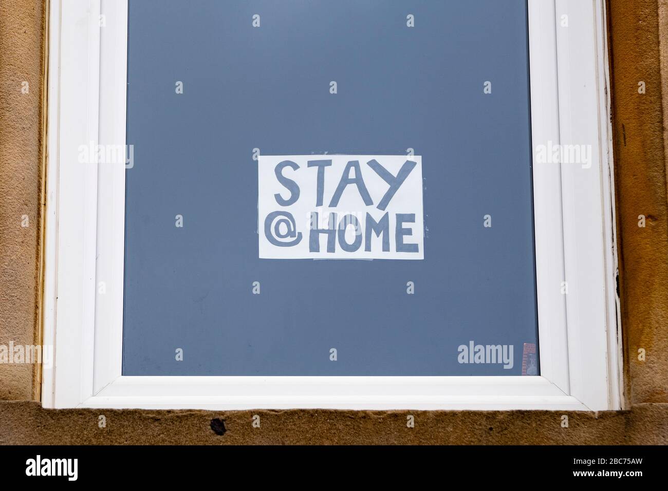 Glasgow, Scotland, UK. 3 April, 2020. Images from the southside of Glasgow at the end of the second week of Coronavirus lockdown. Pictured; hand drawn message in window of flat in Govanhill . Iain Masterton/Alamy Live News Stock Photo