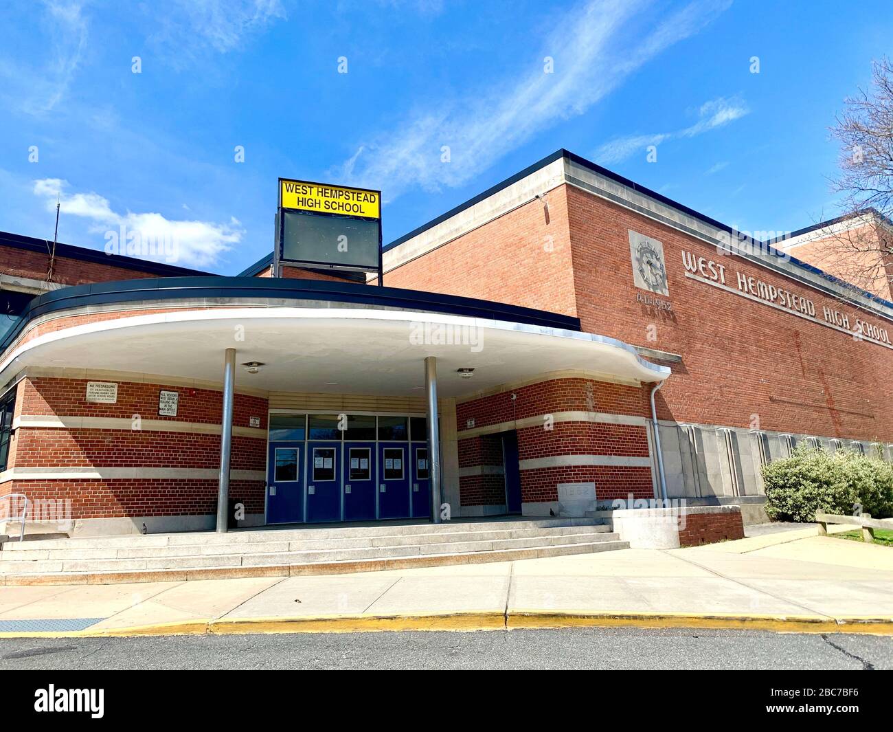 School shut covid hires stock photography and images Alamy